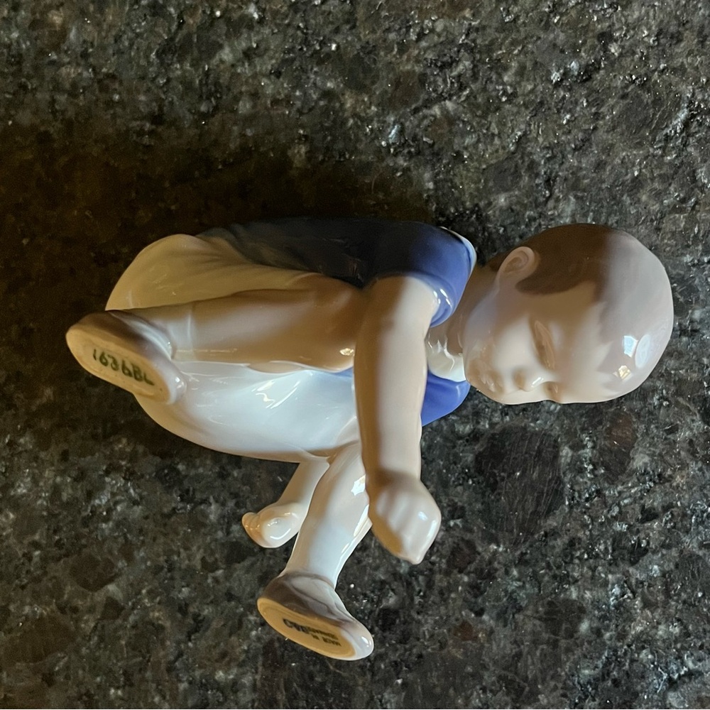 2 pc Bing & Grondahl Denmark Boy 1636BL and Goose 1902 - Picture 6 of 12